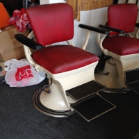 antique-dentist-chairs-2-1420056710.jpg