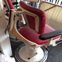 antique-dentist-chairs-2-14200567101.jpg
