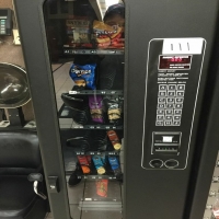 snack-beverage-vending-machines-2-14238807822.jpg