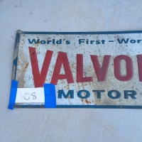 valvoline-motor-oil-tin-sign-1423728711.jpg