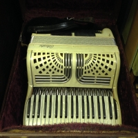 vintage-accordions-toselli-silvestri-with-cases-14245574371.jpg