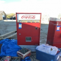 vintage-coca-cola-dispenser-1423868695.jpg