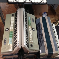 vintage-farfisa-electric-accordionpump-organ-14245559529.jpg