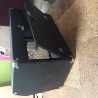 vintage-fender-speaker-cabinet-14245471436.jpg