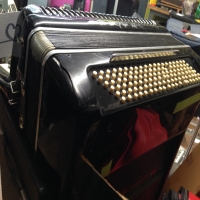 vintage-wurlizter-accordion-14245563833.jpg