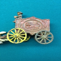 vintage-horse-carriage-toy-14266511373.jpg
