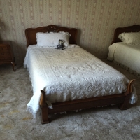 vintage-wooden-frame-bed-1426653043.jpg